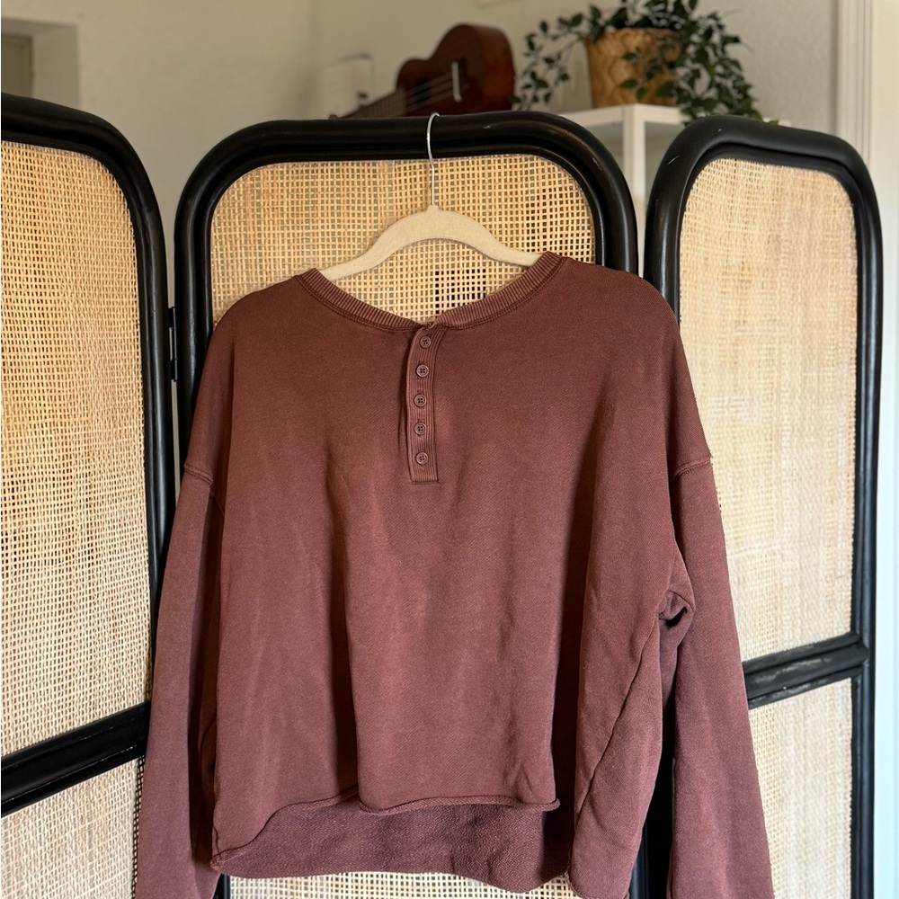 Brown Pullover Sweatshirt